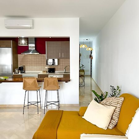Apartamentos Mares De Lava - Puerto Del Carmen Puerto del Carmen  Dış mekan fotoğraf